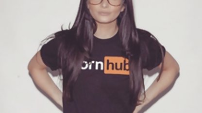 tinka زیبا با مشاعره عکس های سکش کامل و dildo بیدمشک