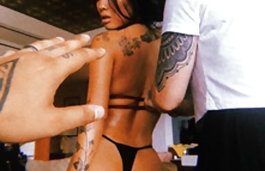 این شلوار جین یک الاغ واقعی عكس سكس كير ، آغوش ، آموزش دستی است