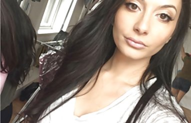 دختر سرخ Busty دانلود فیلم سکسی روز دنیا با دوست پسرش رابطه جنسی داشت